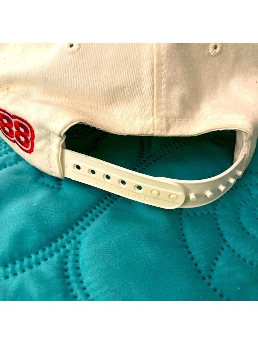 NASCAR Dale Jarrett #88 Ford Quality Care Hat - Picture 6 of 6
